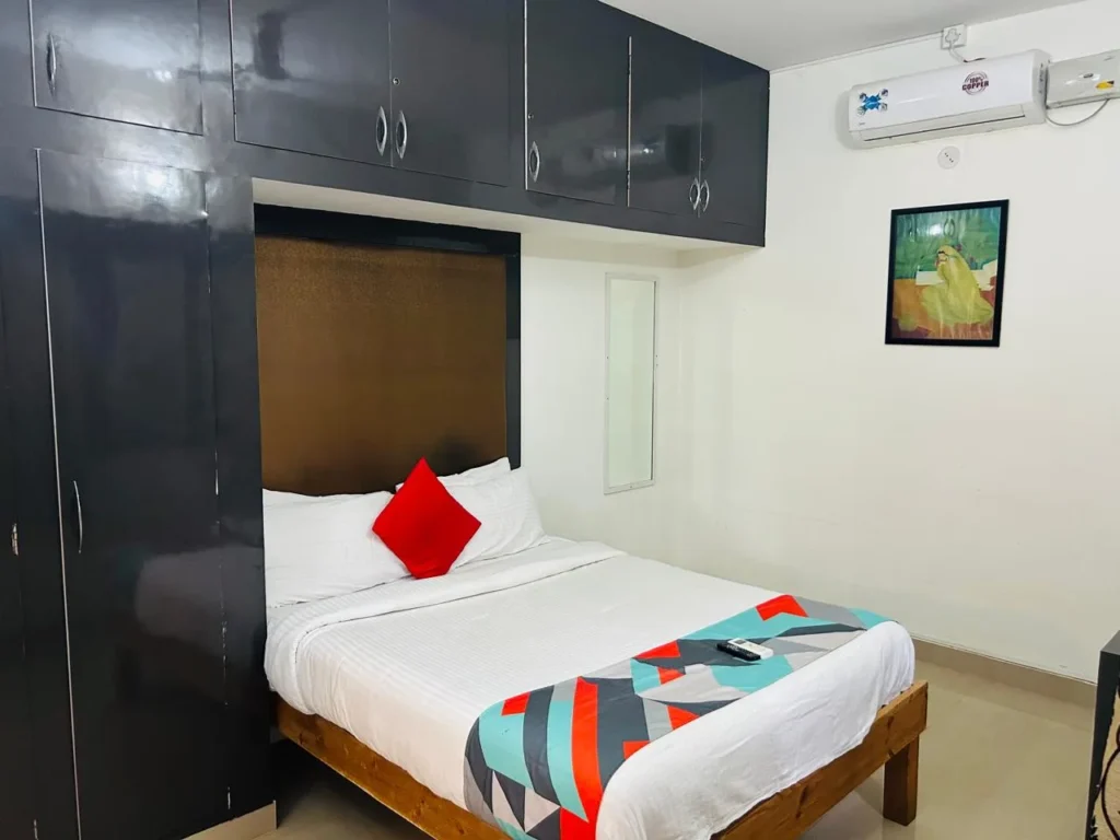 Rooms Near Kempegowda